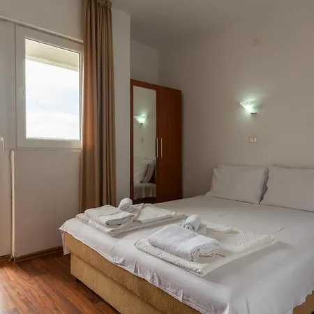 Evropa Lux Apartments Boreti Exterior photo