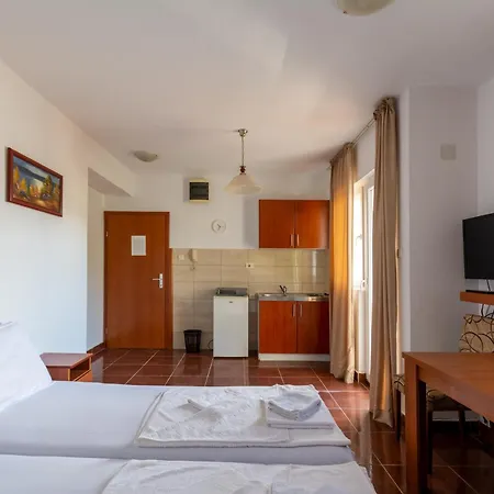 Evropa Lux Apartments Boreti Exterior photo