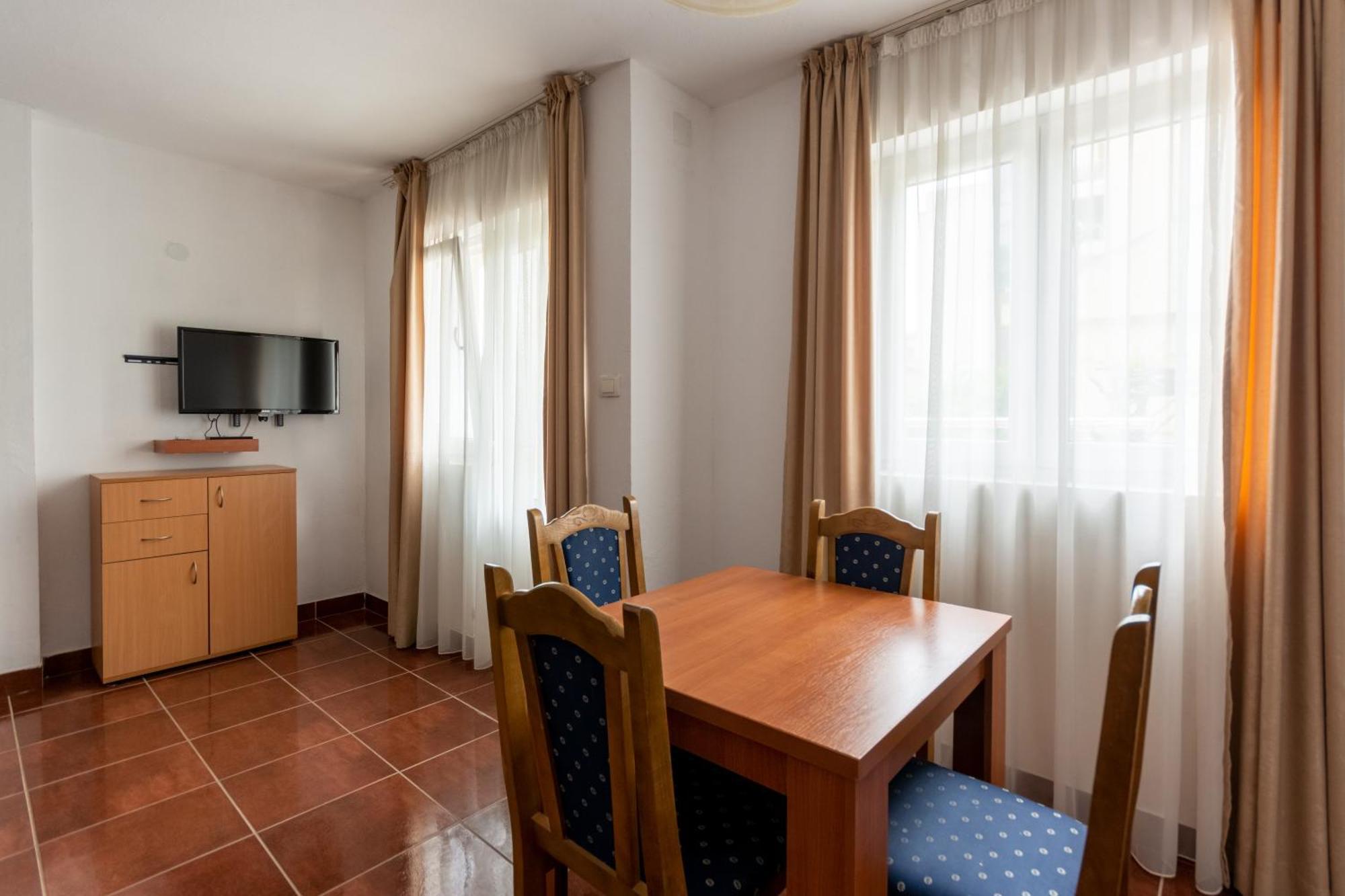 Apartment Evropa Lux