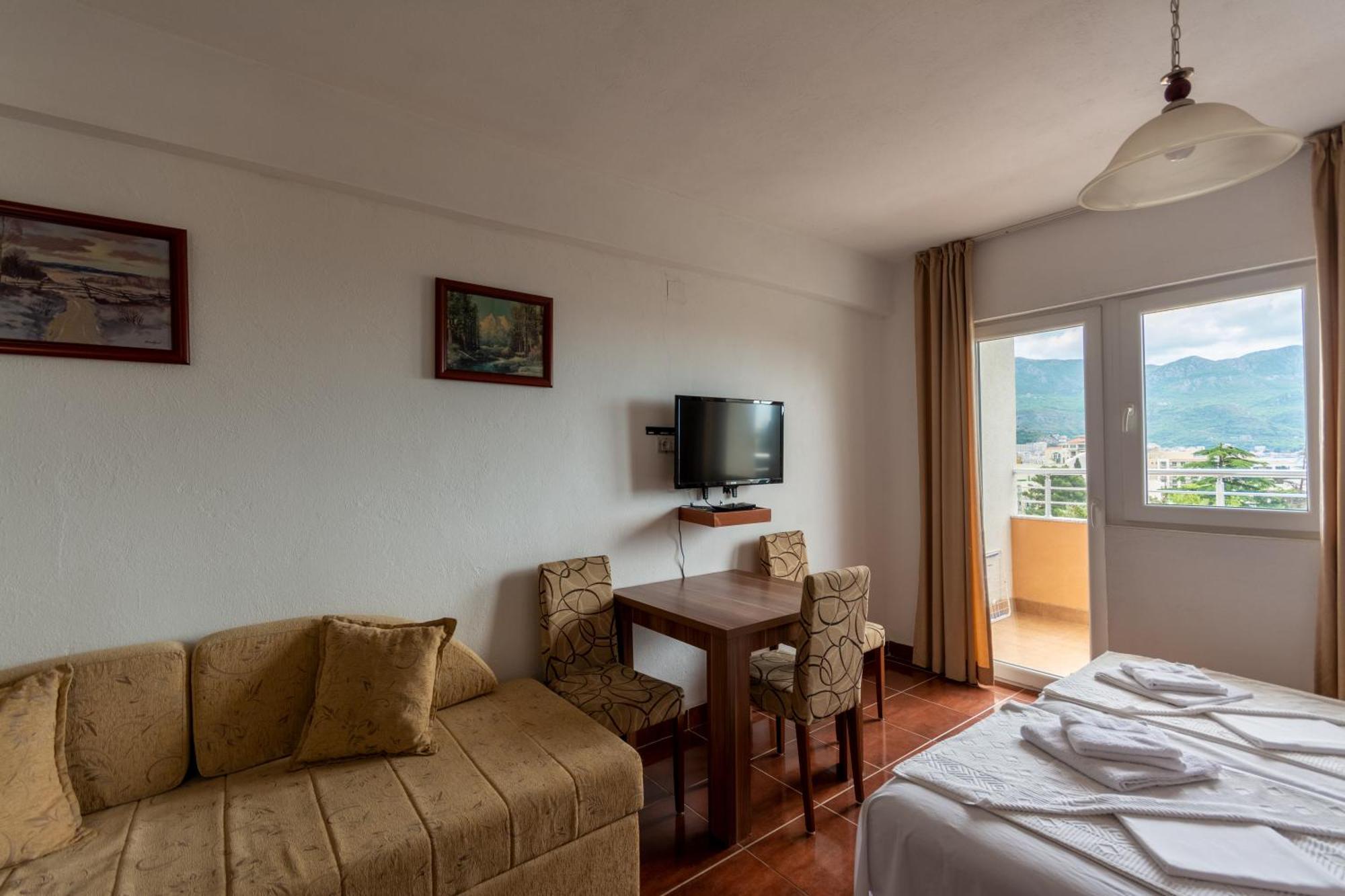 Apartment Evropa Lux *